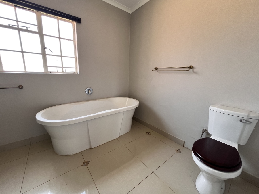 4 Bedroom Property for Sale in Agricultural Holding 400 North West